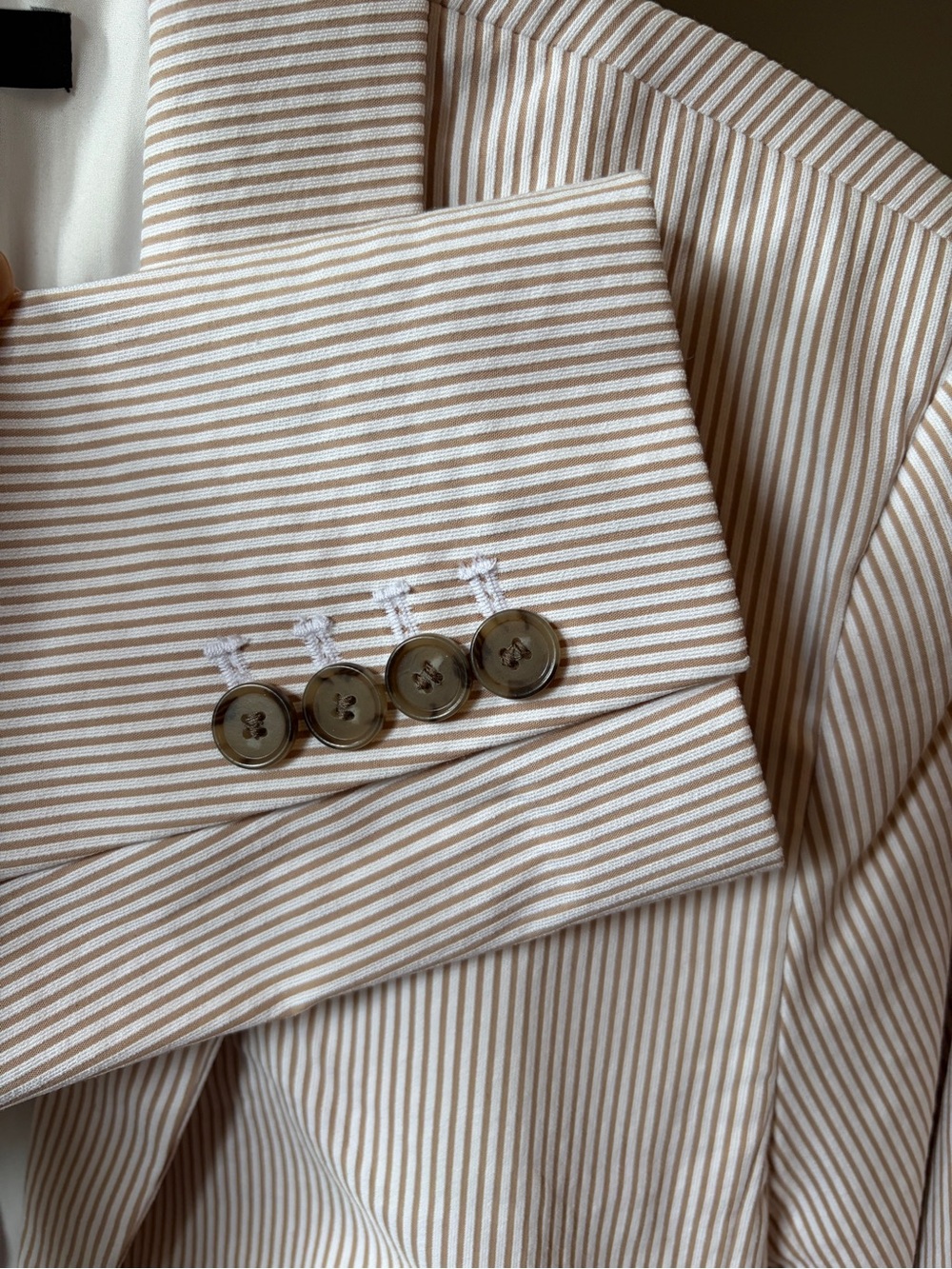 The Long Notched Two Button Blazer In Seersucker - Picture 7 of 8